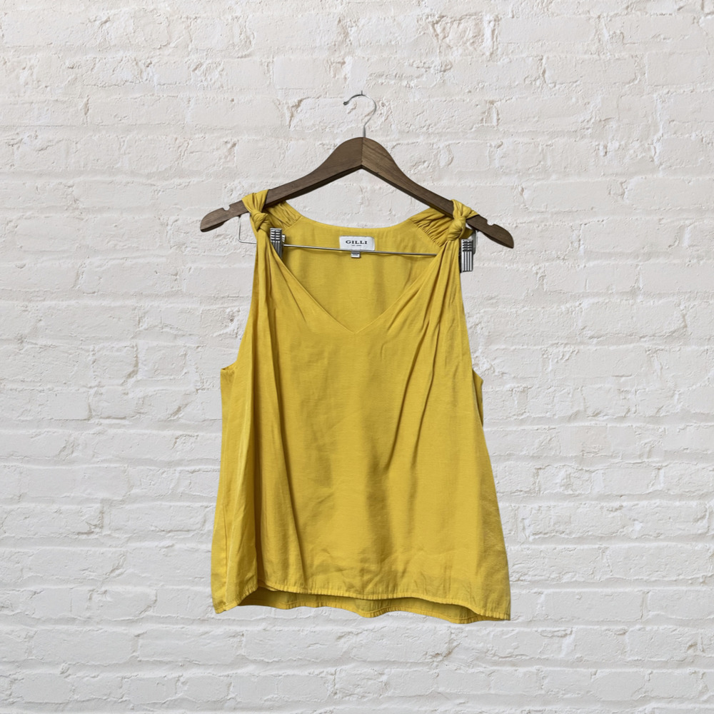GILLI Yellow Sleeveless Blouse Medium